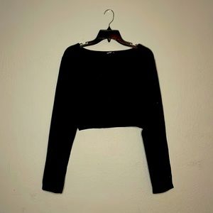 Black, long sleeve crop top